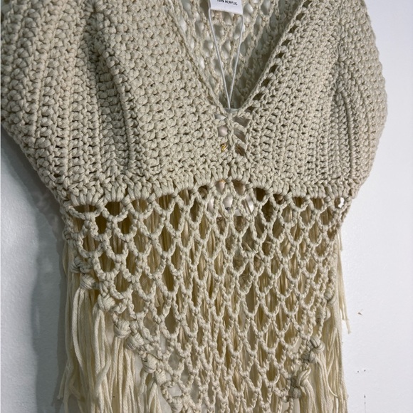 Vivid Cream Crochet Fringe Top, Boho, Western, Festival - Picture 3 of 12